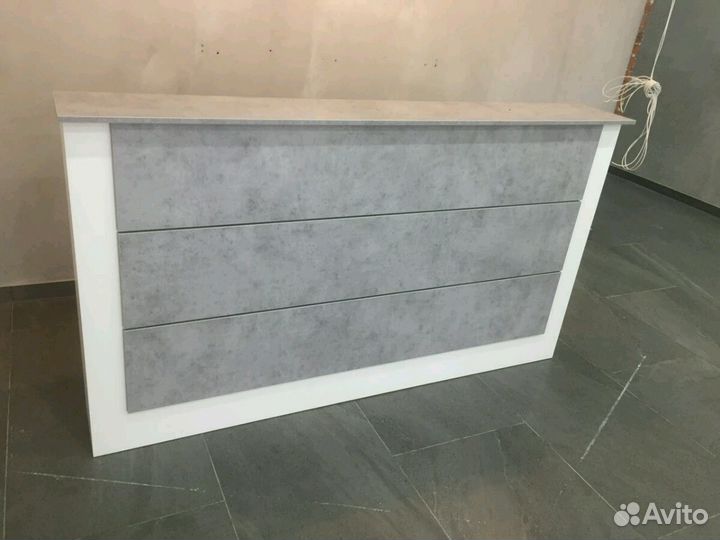 Ресепшен-Стойка администратора