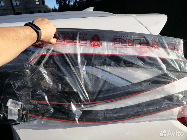 Дефлекторы окон на Renault Arkana