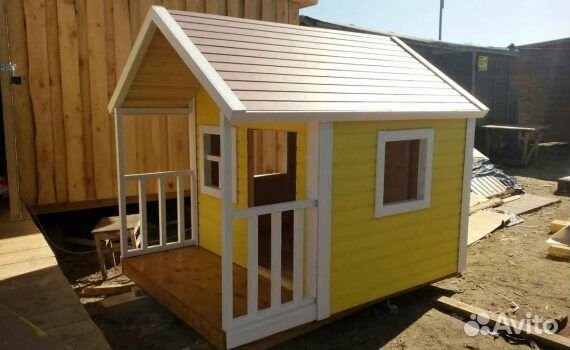 Детский деревянный домик