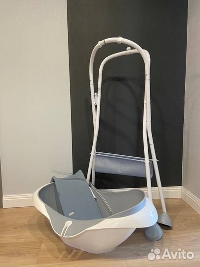 Детская ванночка с подставкой и шезлонгом beaba