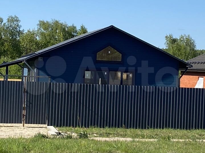 Дом 100 м² на участке 8 сот.