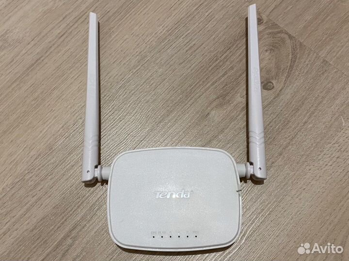 Роутер Tenda N301