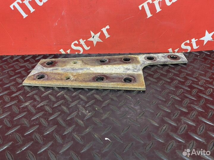 Пластина траверсы задней Daf XF105