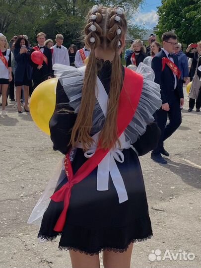 Школьный фартук