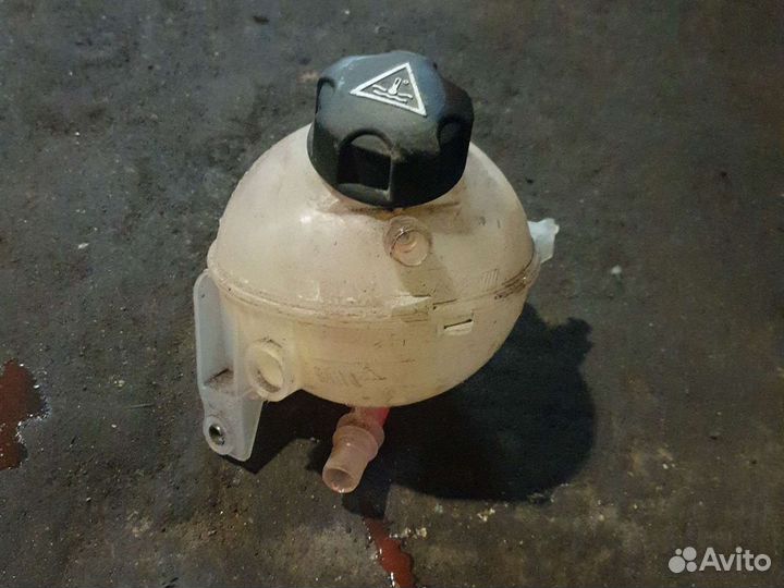 Расширительный бачок пежо 3008