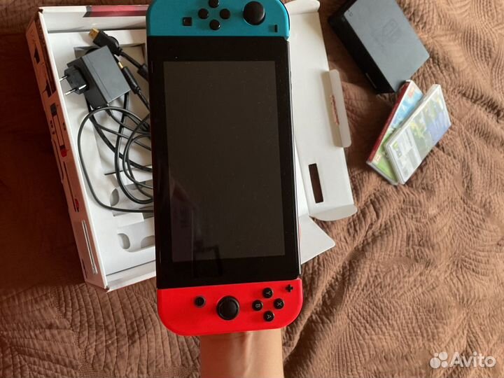 Портативная игровая приставка nintendo switch