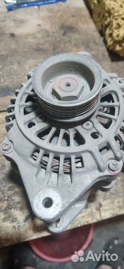 Продам два генератора субару Легасти аутбек