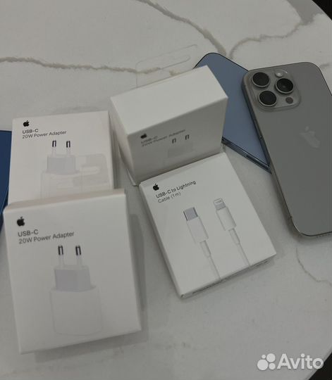Зарядка на iPhone блок