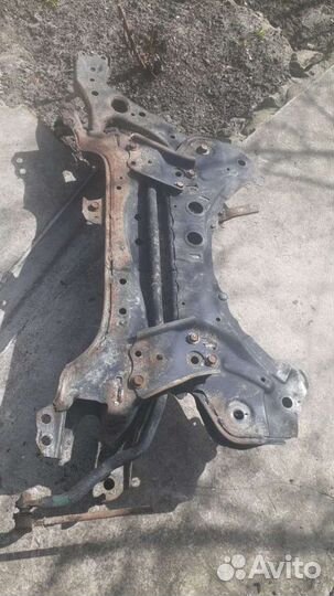 Toyota corolla 150 передний подрамник