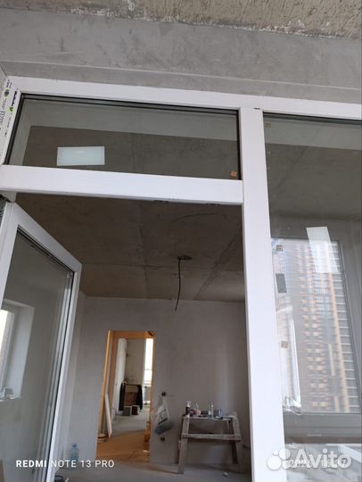 Балконная дверь с окном