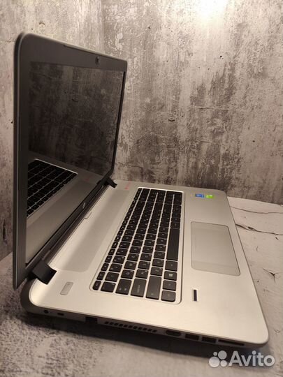 Игровой HP Nvidia 2GB/SSD/17.3 Дюйма/intel i5/1TB