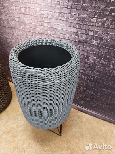 Кашпо-цилидр из экоротанга