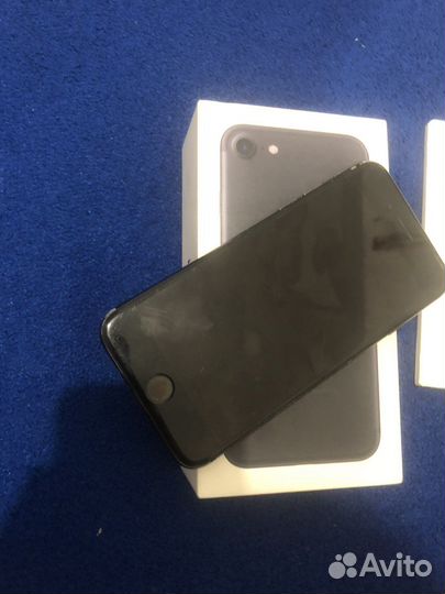 Телефон iPhone 7 128gb