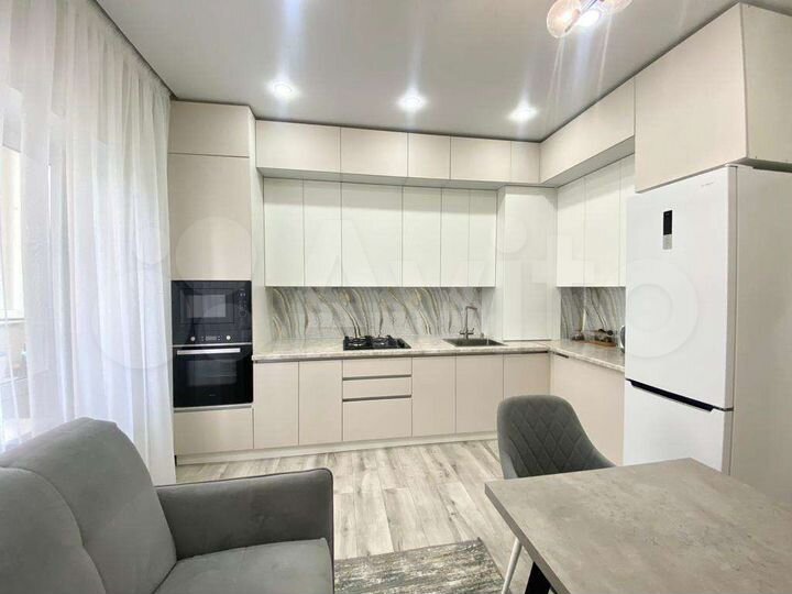 2-к. квартира, 54,5 м², 1/9 эт.