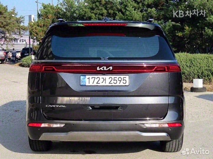Kia Carnival 2.2 AT, 2021, 45 000 км