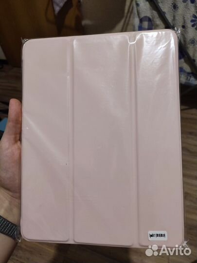 Чехол на iPad 9.7