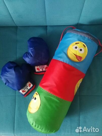 Детская боксерская груша и перчатки