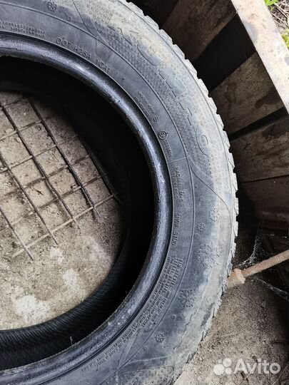 Kumho Road Venture ST KL16 235/65 R17