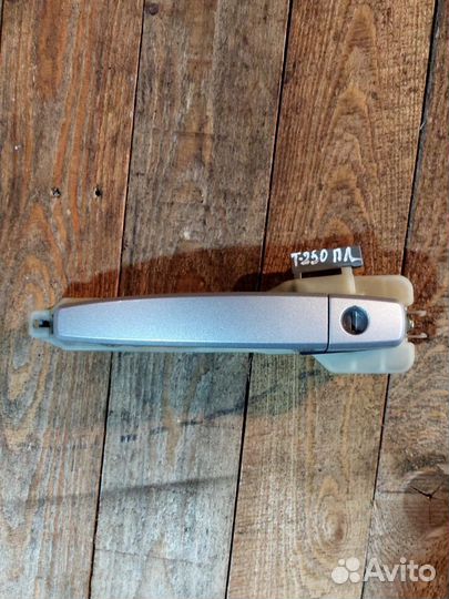 Ручка двери передняя левая chevrolet aveo t250