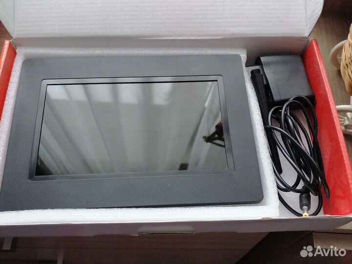 Цифровая фоторамка новая