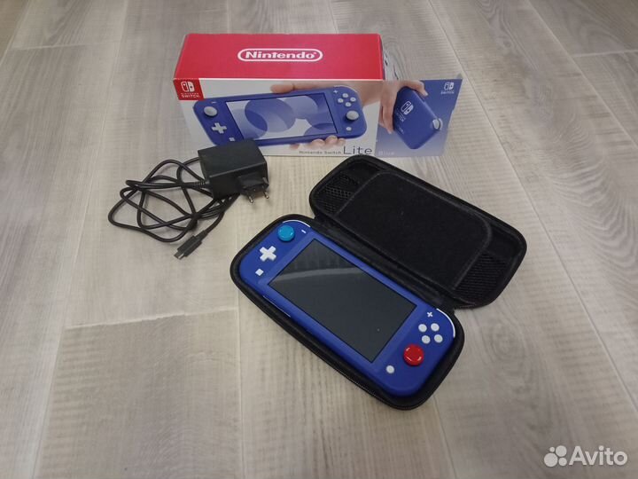 Nintendo switch lite прошитая + SD карта на 128 Гб