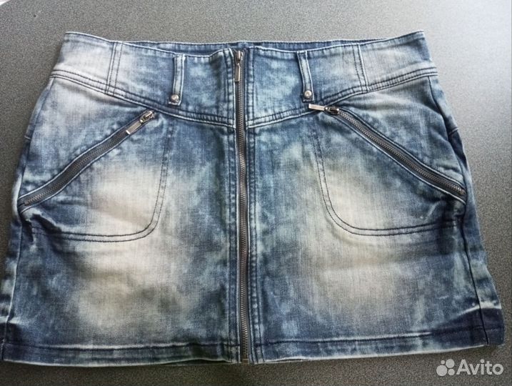 Джинсовая мини-юбка