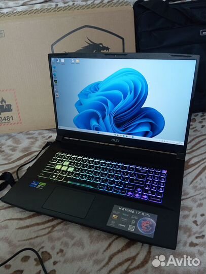 Ноутбук MSI GF76 Katana 17 (B12VFK-271XRU), чёрный