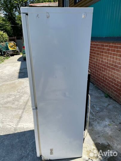 Холодильник indesit