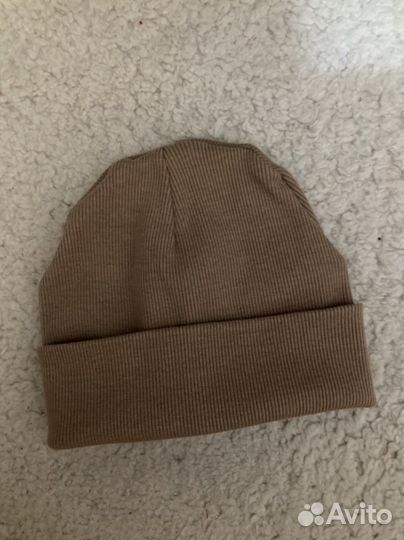 Шапки разных цветов для всей семьи