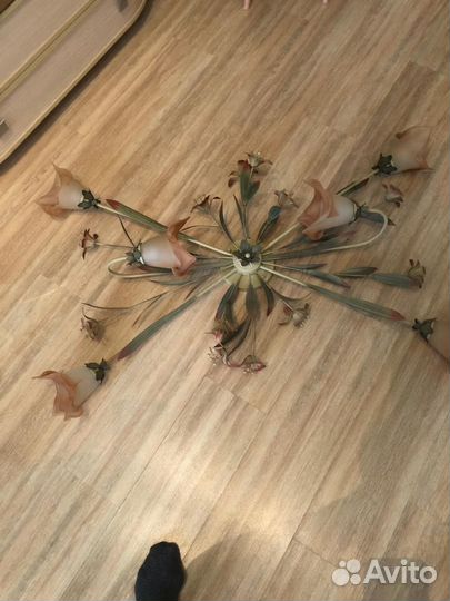 Продаю люстру бу