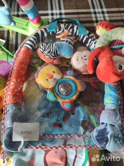 Развивающий коврик