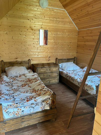 Дом 15 м² на участке 20 сот.