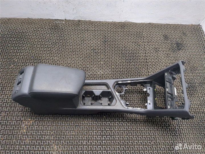 Консоль салона Volkswagen Tiguan, 2020