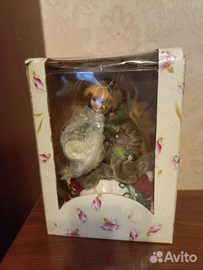 Подарочный набор- заварной чайник и куколка