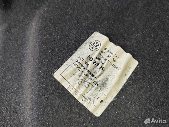 Шумоизоляция капота Volkswagen Touareg 3 2019