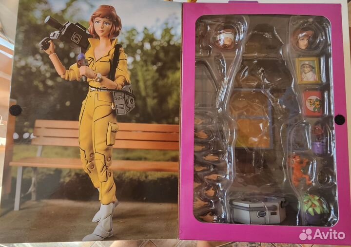 Фигурка April O'neil Neca tmnt