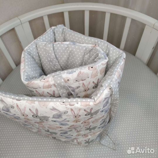 Новый комплект в кроватку с бортиками