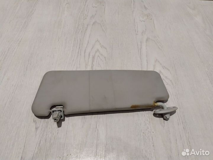 Козырек солнцезащитный Geely GC6 Лев