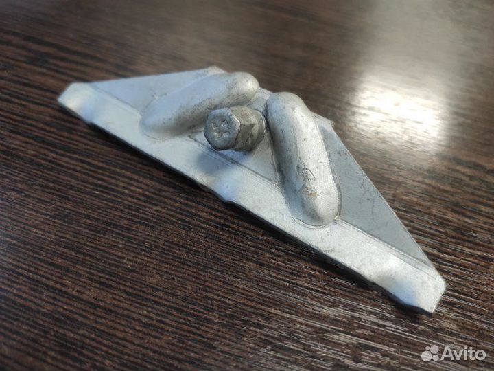 Крепление аккумулятора Bmw X5 50Ix E70 LCI N63