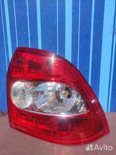 Фонарь задний правый priora седан