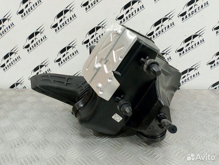 Корпус воздушного фильтра Audi A4 B8 1.8 CDH 2010