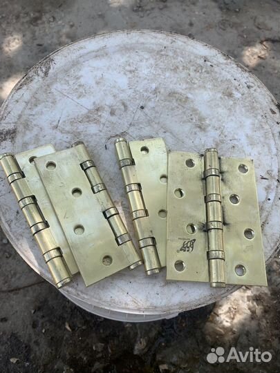 Петли для дверей