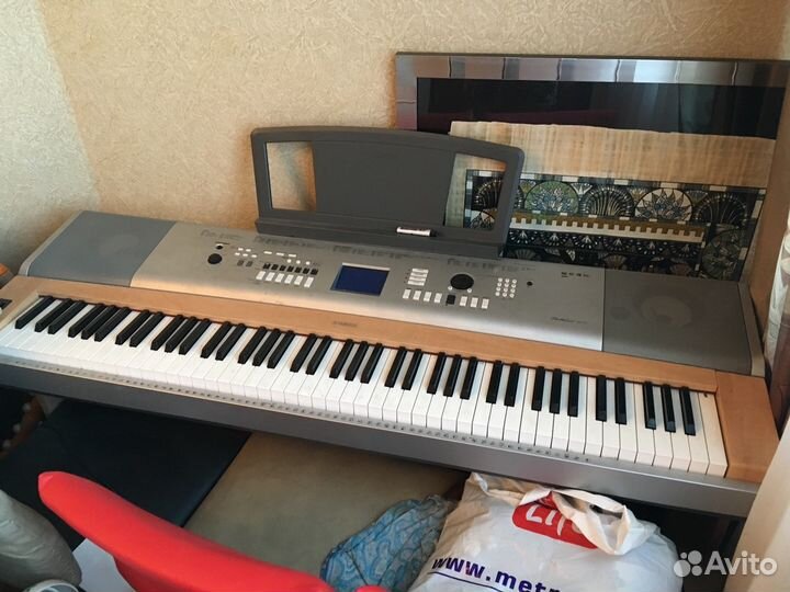 Цифровое пианино Yamaha Portable grand dgx 630