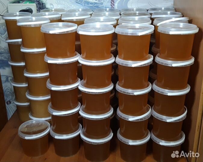 Мёд, медовые соты, маточное молочко, прополис