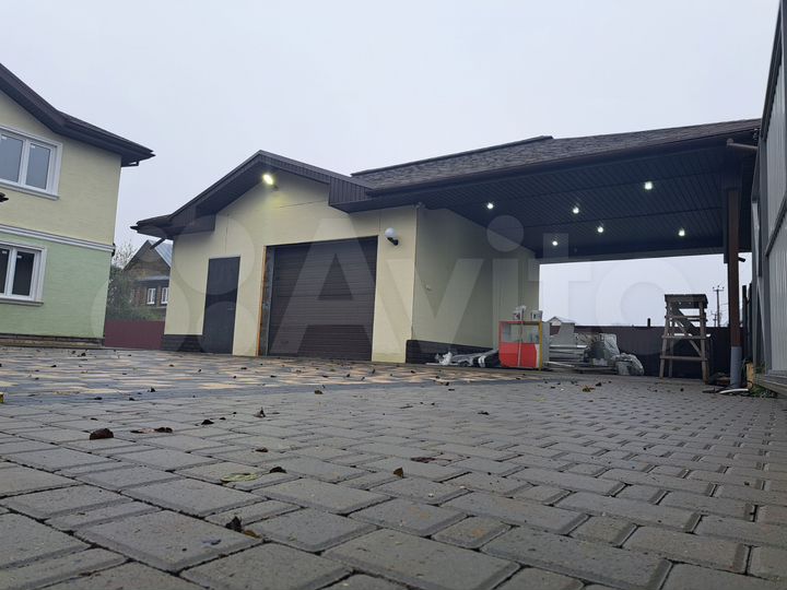 Дом 180 м² на участке 10 сот.