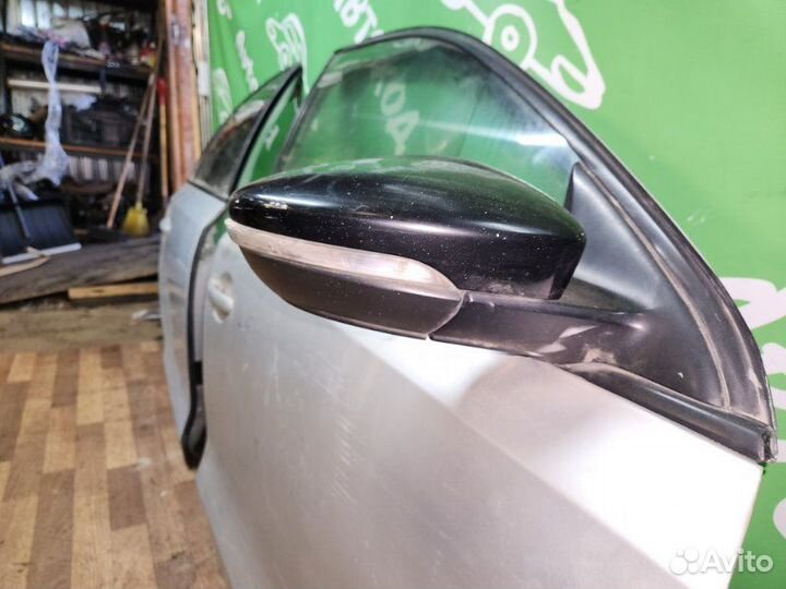 Зеркало электрическое правое Volkswagen Jetta 6