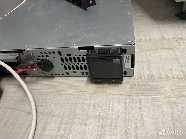 Ибп APC Smart-UPS C 3000 В