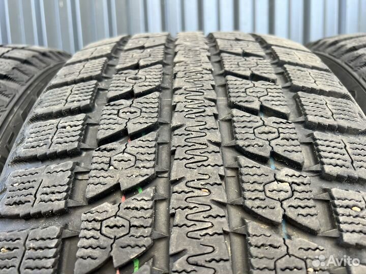 Toyo Observe GSi-5 275/40 R20 и 315/35 R20