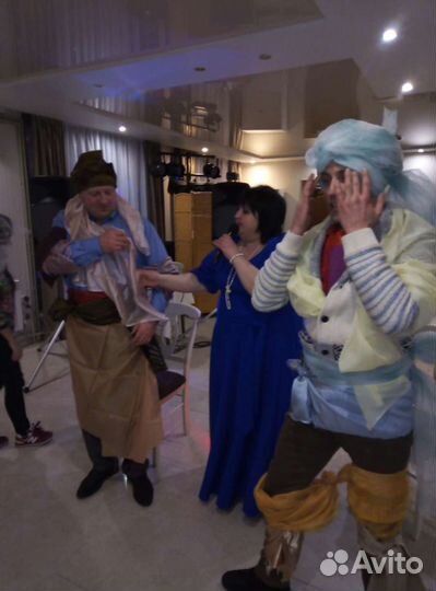 Ведущая.Проведение праздников