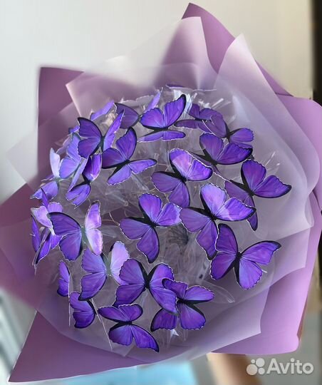 Светящийся букет из бабочек